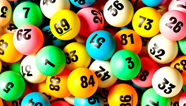 Choosing the Largest Lottery Combination